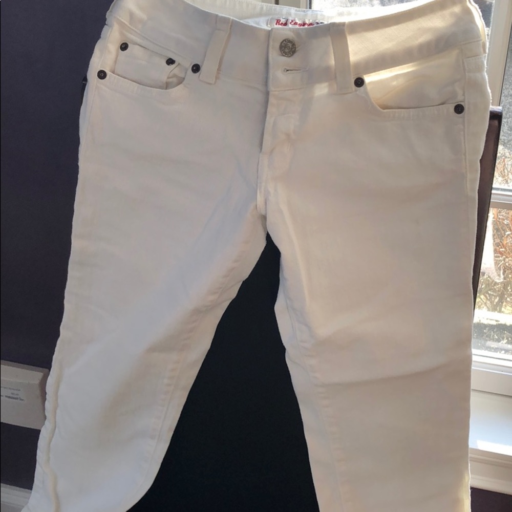 White Capri jeans